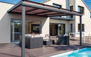 Lewens Terrassendach mit integrierter Markise